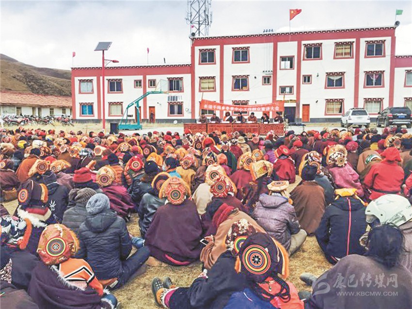 石渠縣開展“千人大下鄉(xiāng)” 、“千人大宣講”、“千人大走訪”活動掠影