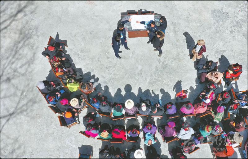 高原民警“畫(huà)說(shuō)”扶貧