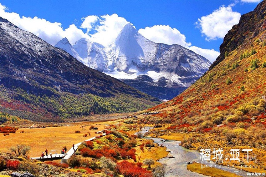 亞丁，秋滿