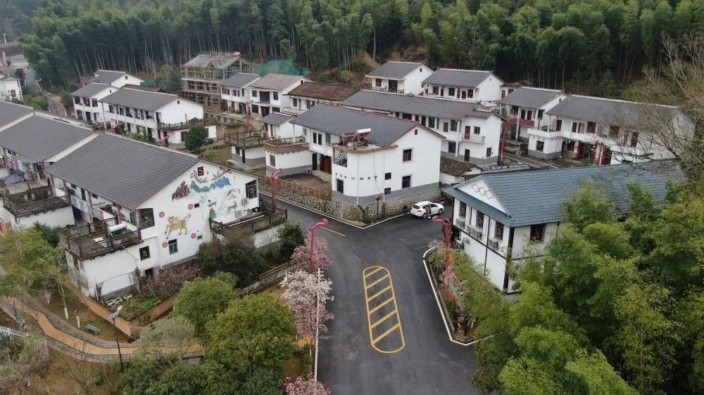 江西資溪縣烏石鎮(zhèn)新月畬族村景象。新華社記者 彭昭之 攝